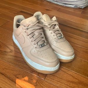 Nike Air Force 1 size womens 7